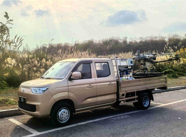 Agricultural Drone Support Vehicle